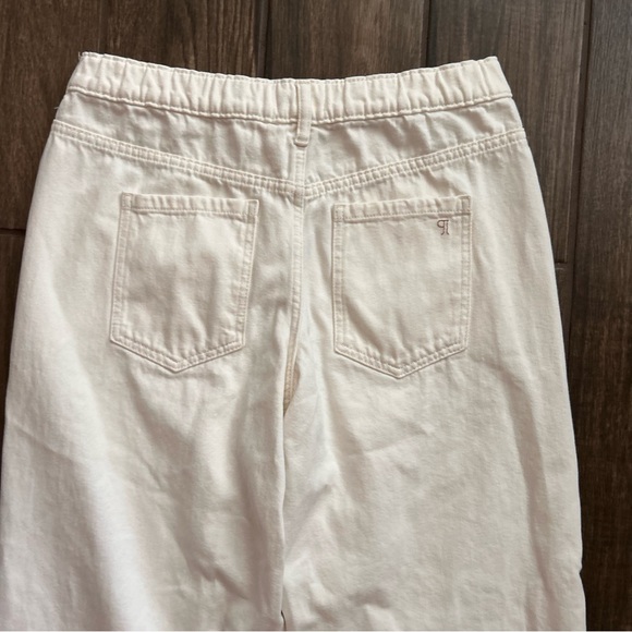 Anthropologie Pilcro Jenna Mid-Rise Relaxed Jeans in White Sz S - Picture 8 of 9
